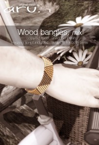 aru - wood bangles mix